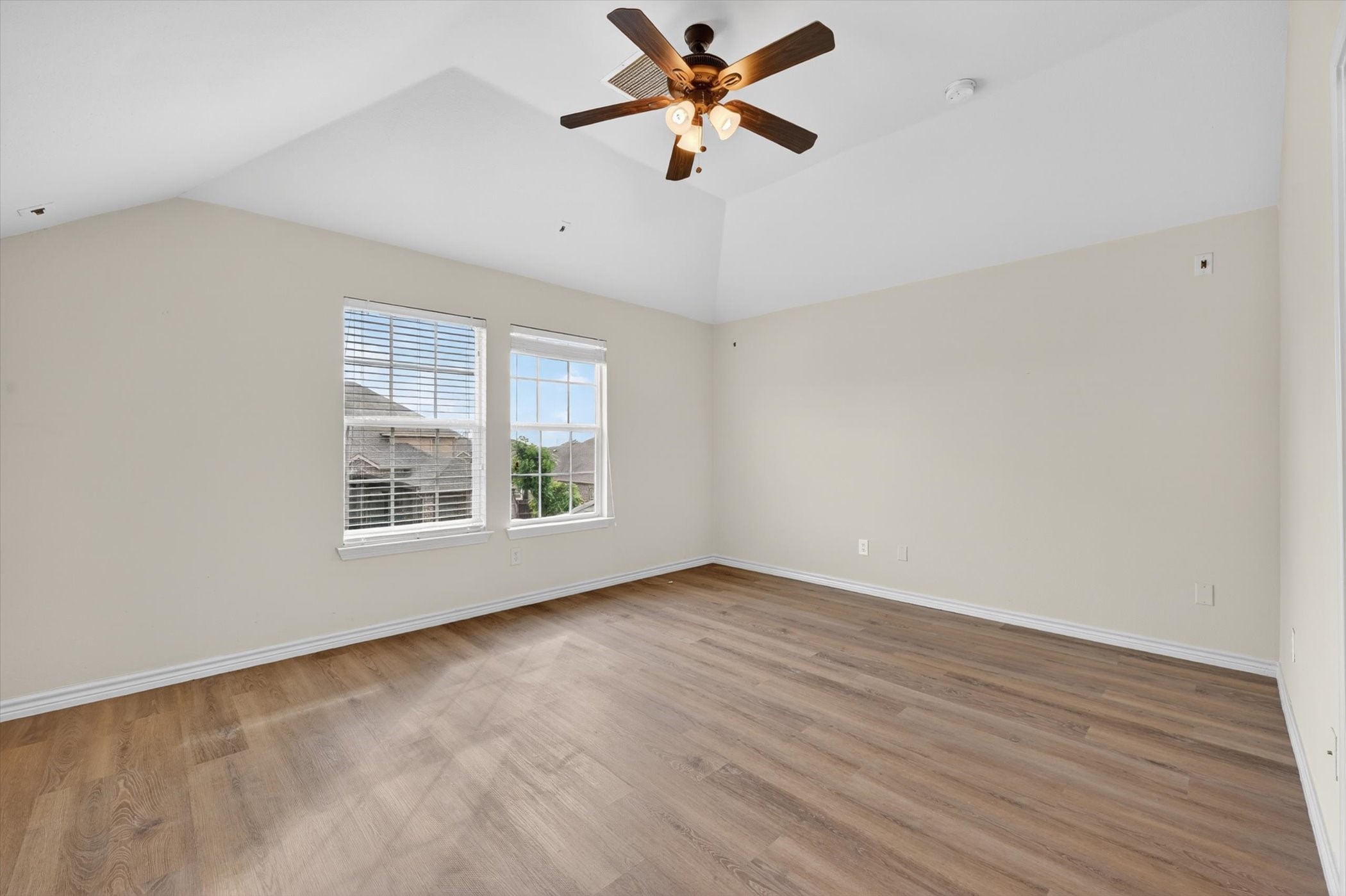 4502 Warbler Lane Garland TX 75043
