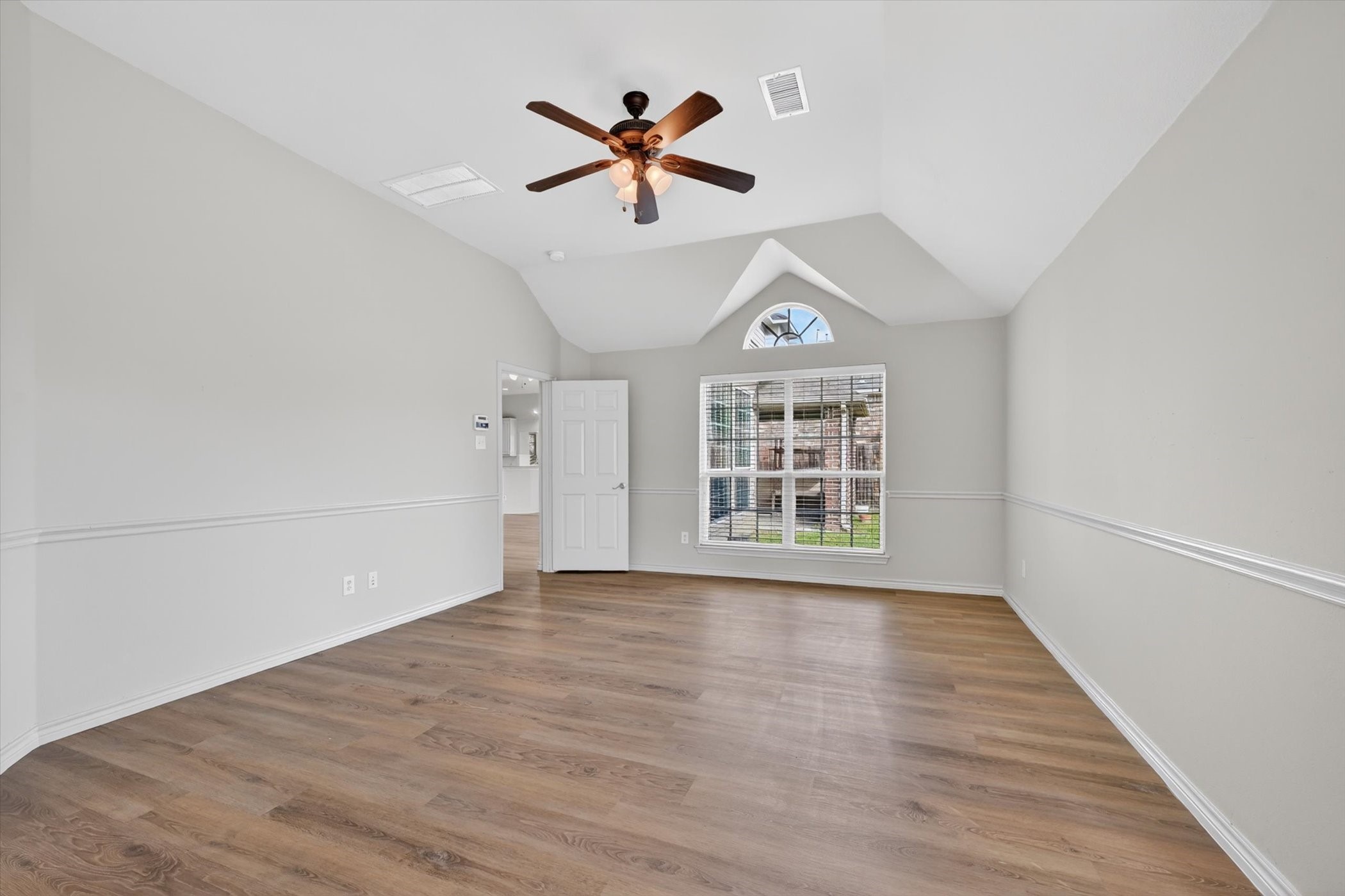 4502 Warbler Lane Garland TX 75043