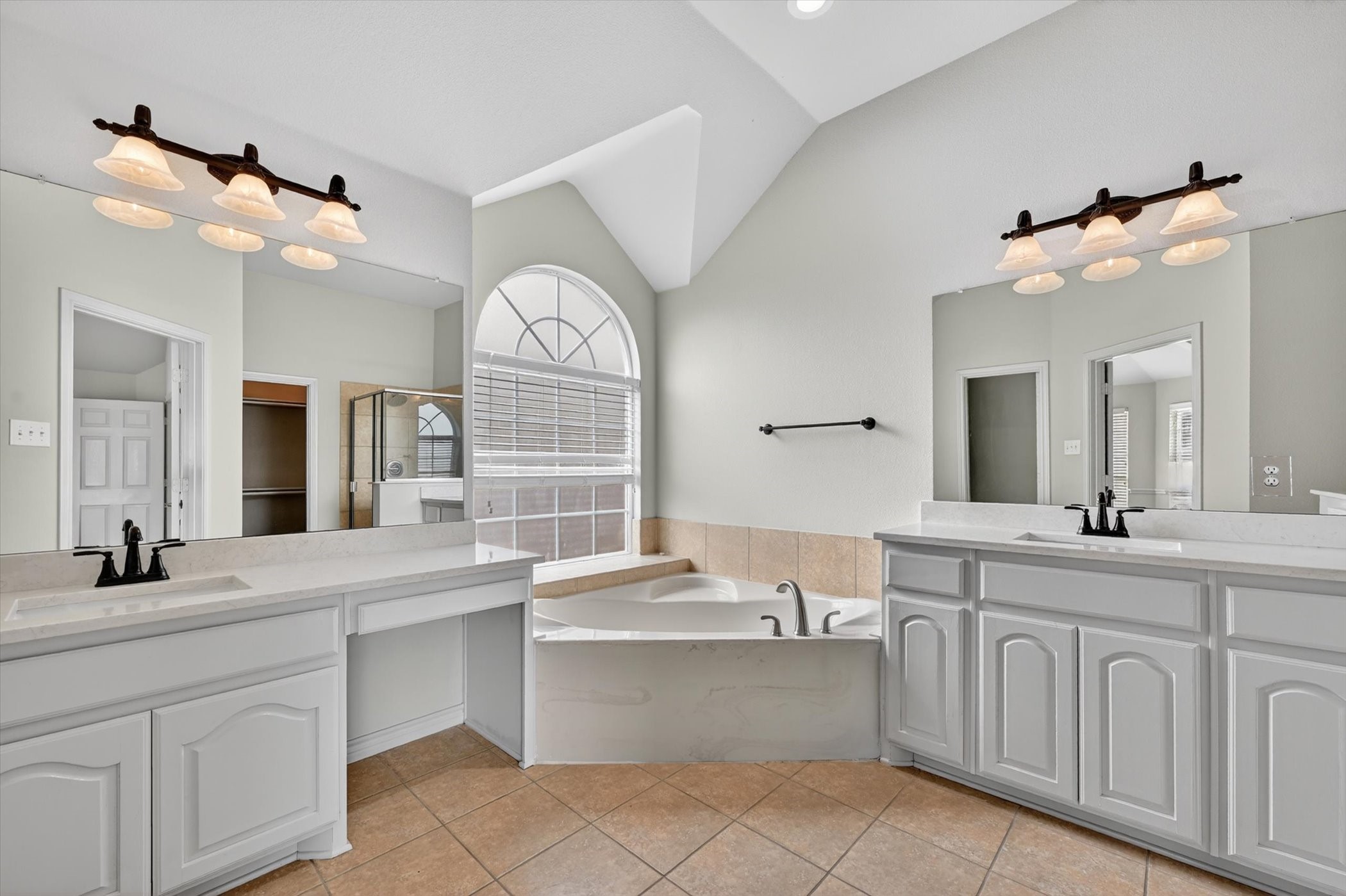 4502 Warbler Lane Garland TX 75043