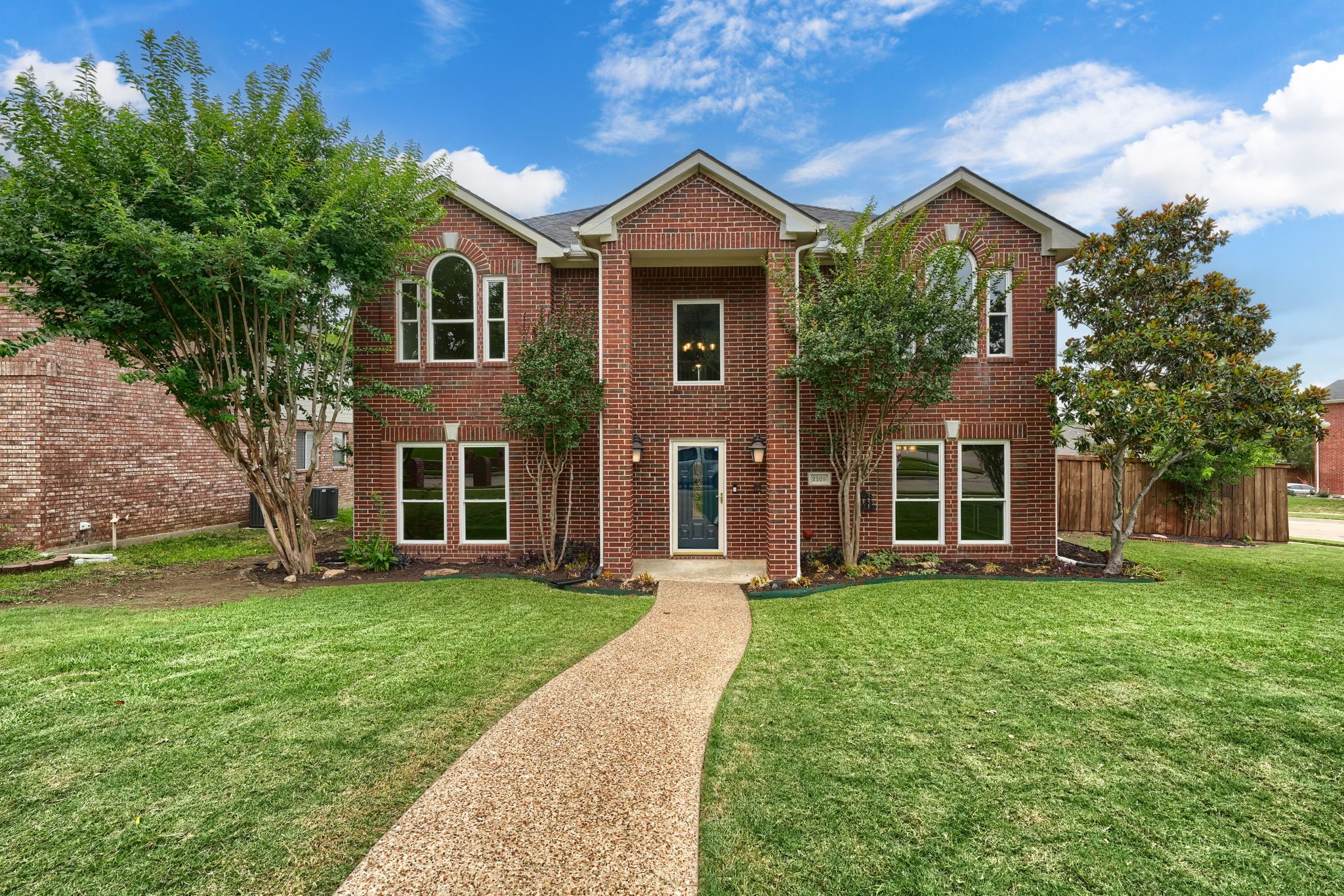 2309 York Court Carrollton TX 75006