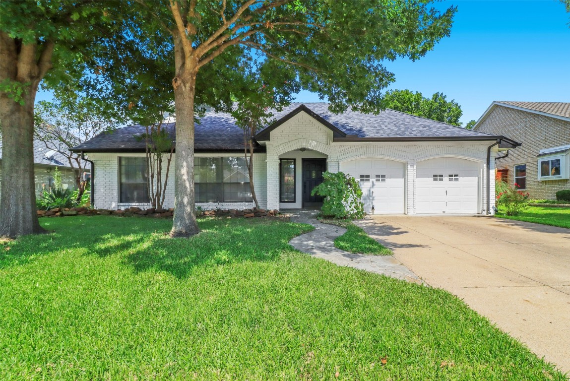 1814 Forestdale Drive Grapevine TX 76051