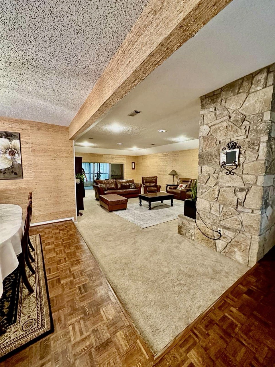 1205 Riverview Drive Arlington TX 76012
