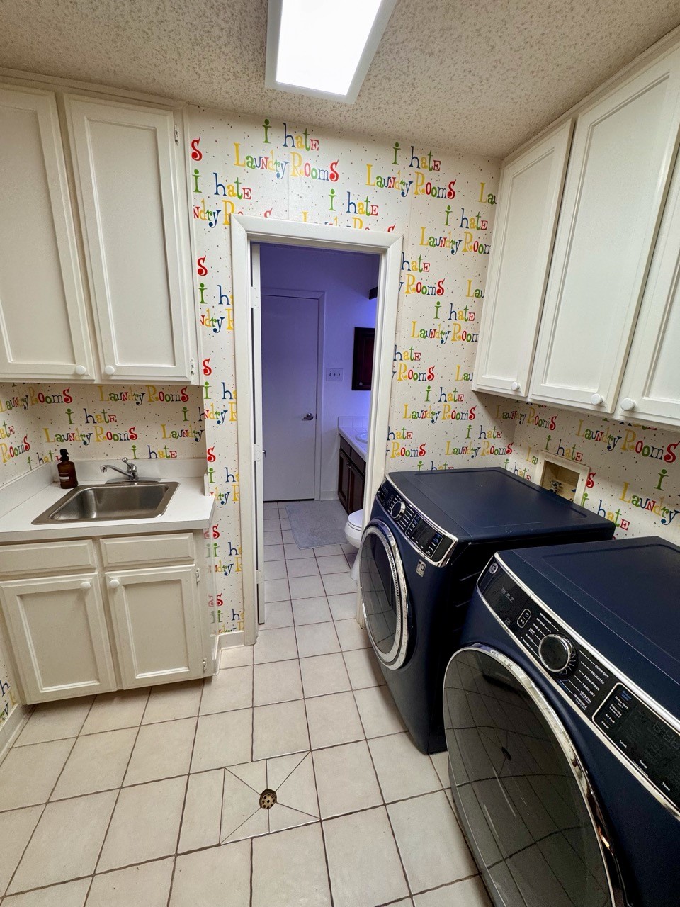 1205 Riverview Drive Arlington TX 76012