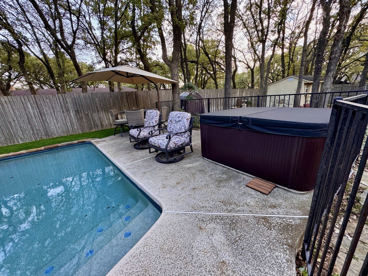 1205 Riverview Drive Arlington TX 76012