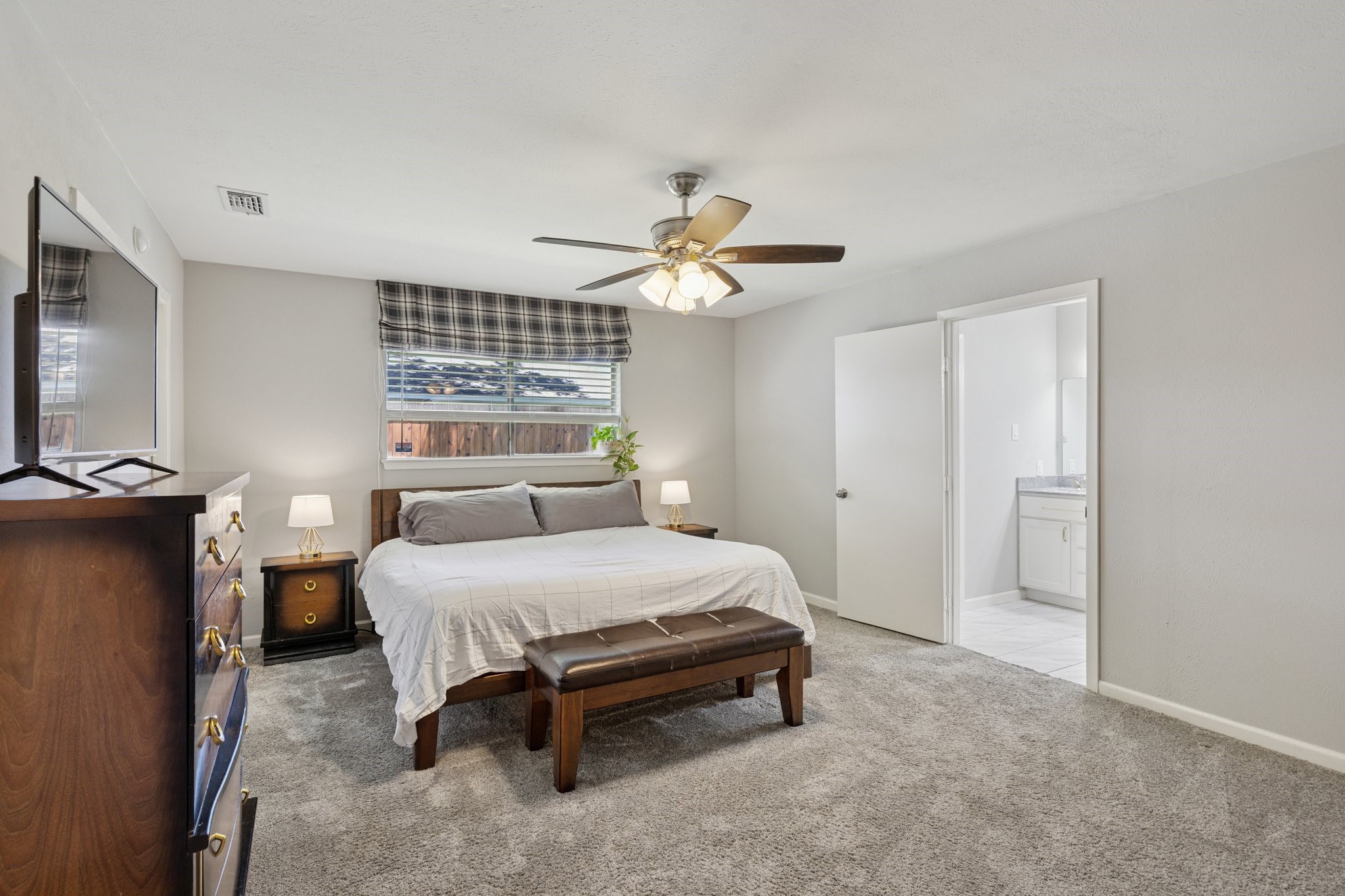 1501 Austrian Road Grand Prairie TX 75050