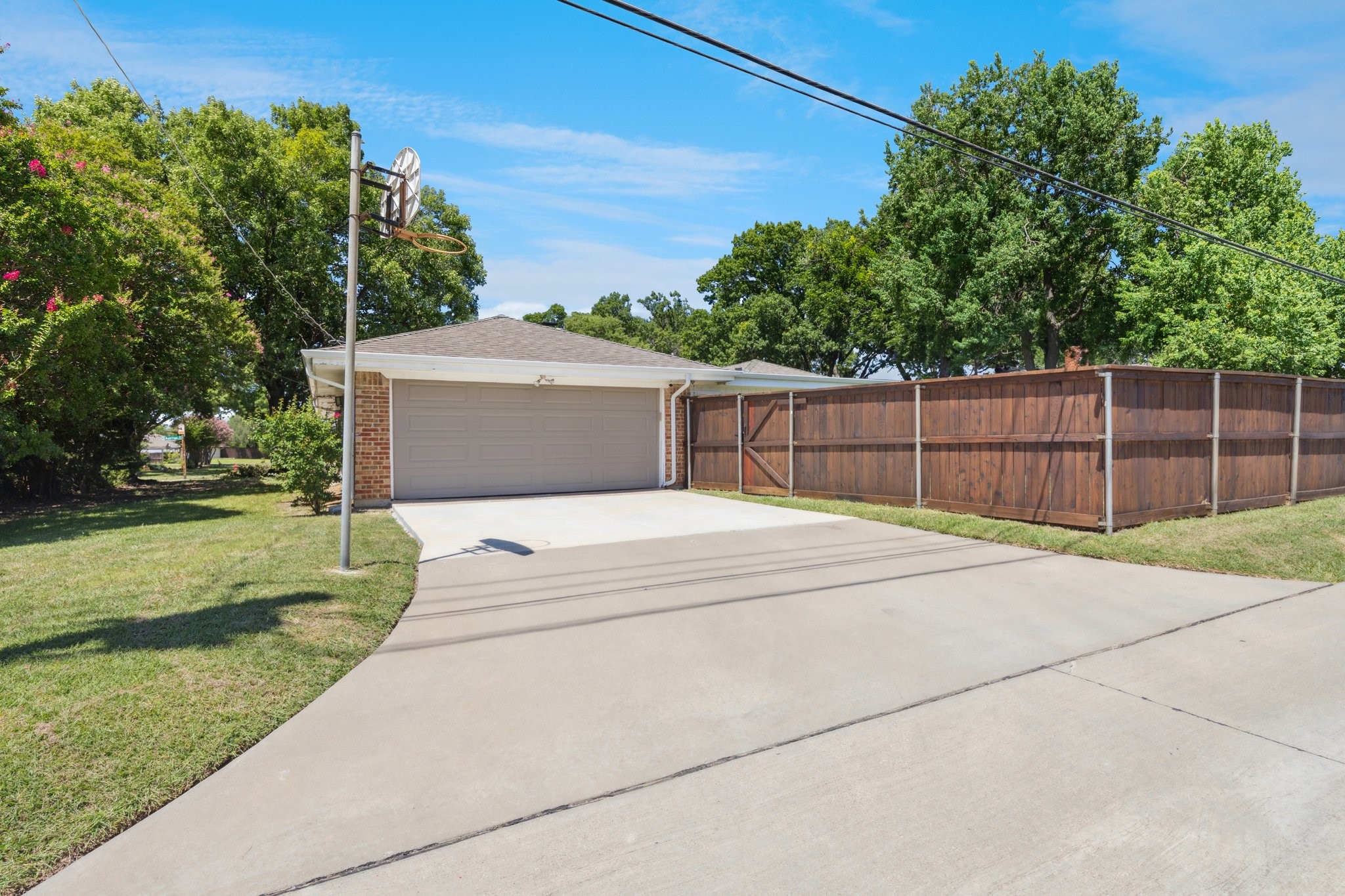 1501 Austrian Road Grand Prairie TX 75050
