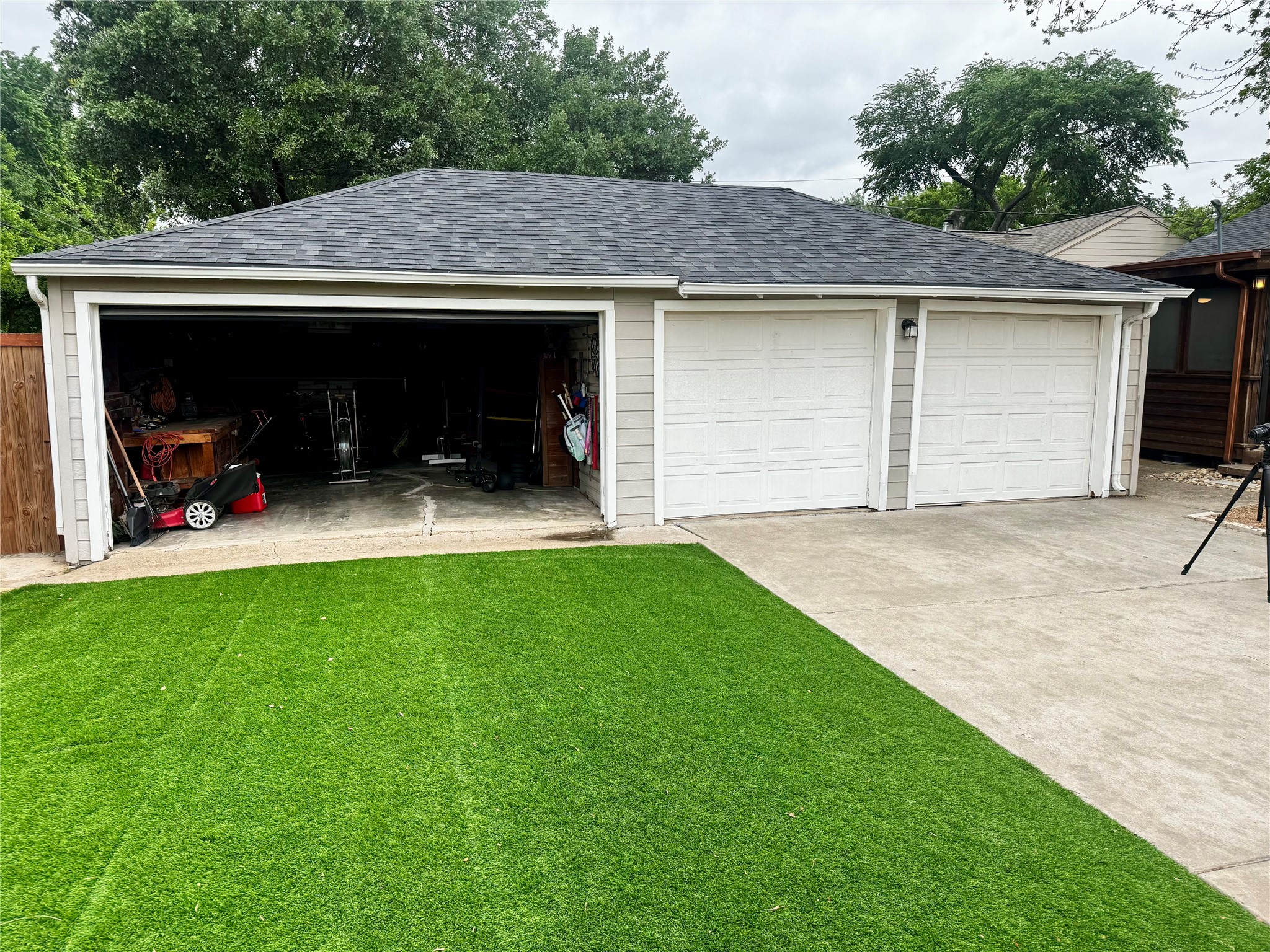 649 Northlake Drive Dallas TX 75218