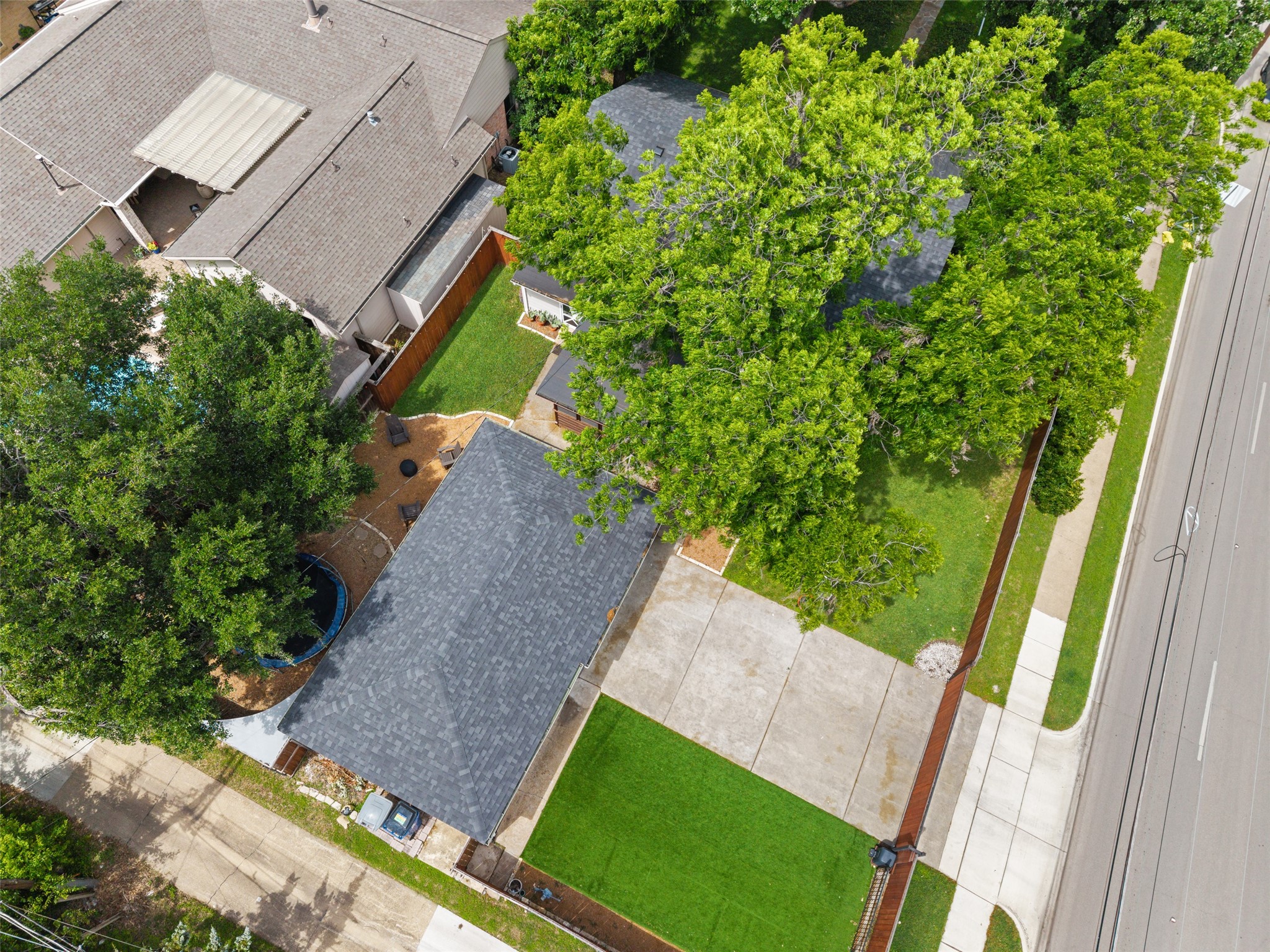 649 Northlake Drive Dallas TX 75218