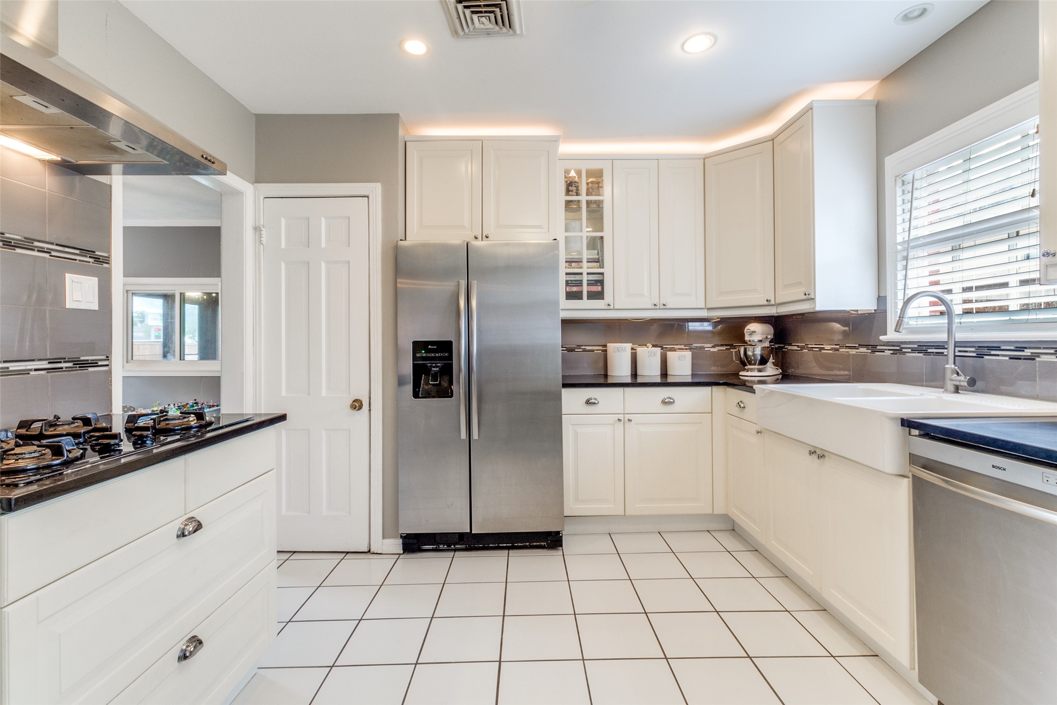 649 Northlake Drive Dallas TX 75218