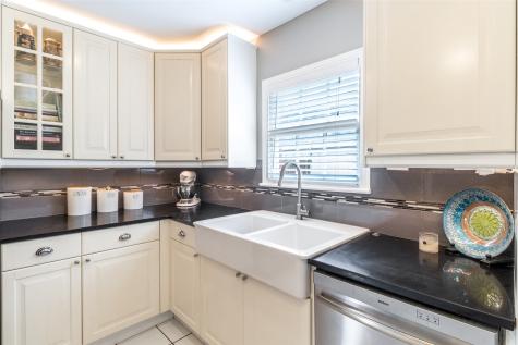 649 Northlake Drive Dallas TX 75218