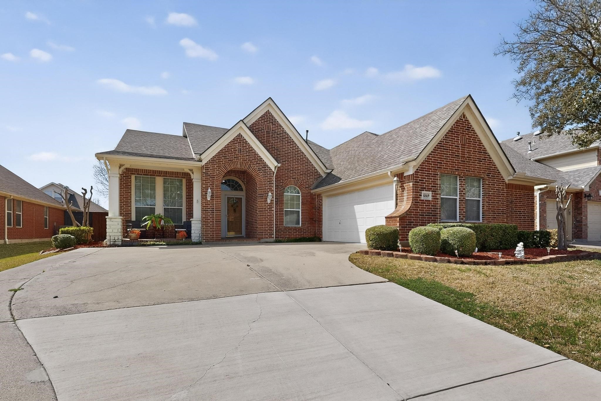 6869 Cape Cod Drive Grand Prairie TX 75054
