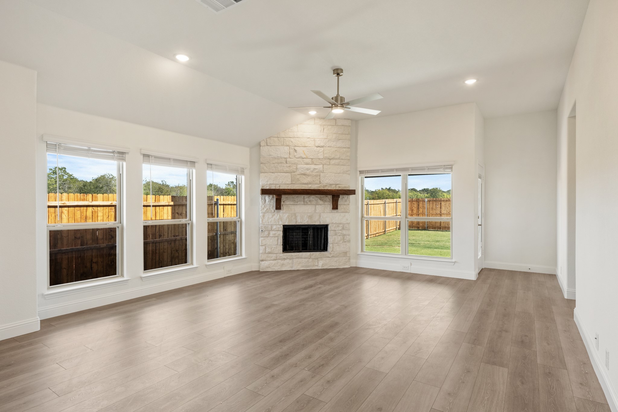 301 Saddlewood Trail Commerce TX 75428