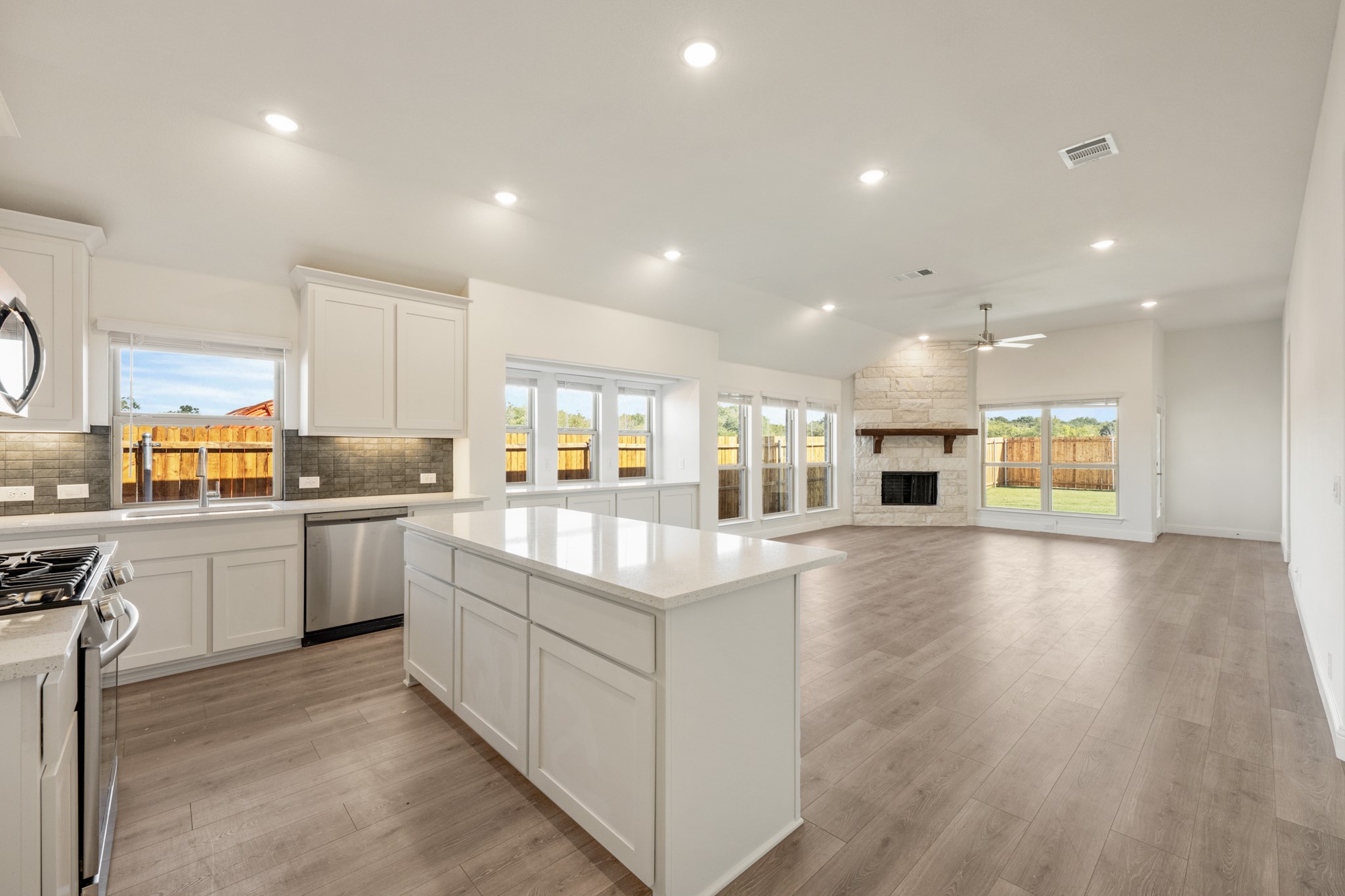 301 Saddlewood Trail Commerce TX 75428