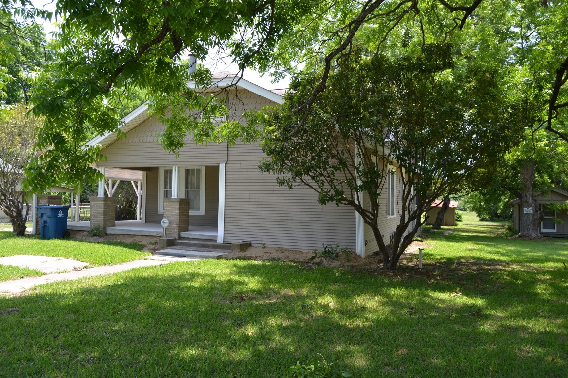 2517 W Park Row Boulevard Corsicana TX 75110