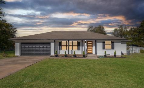 302 Rose Circle Desoto TX 75115