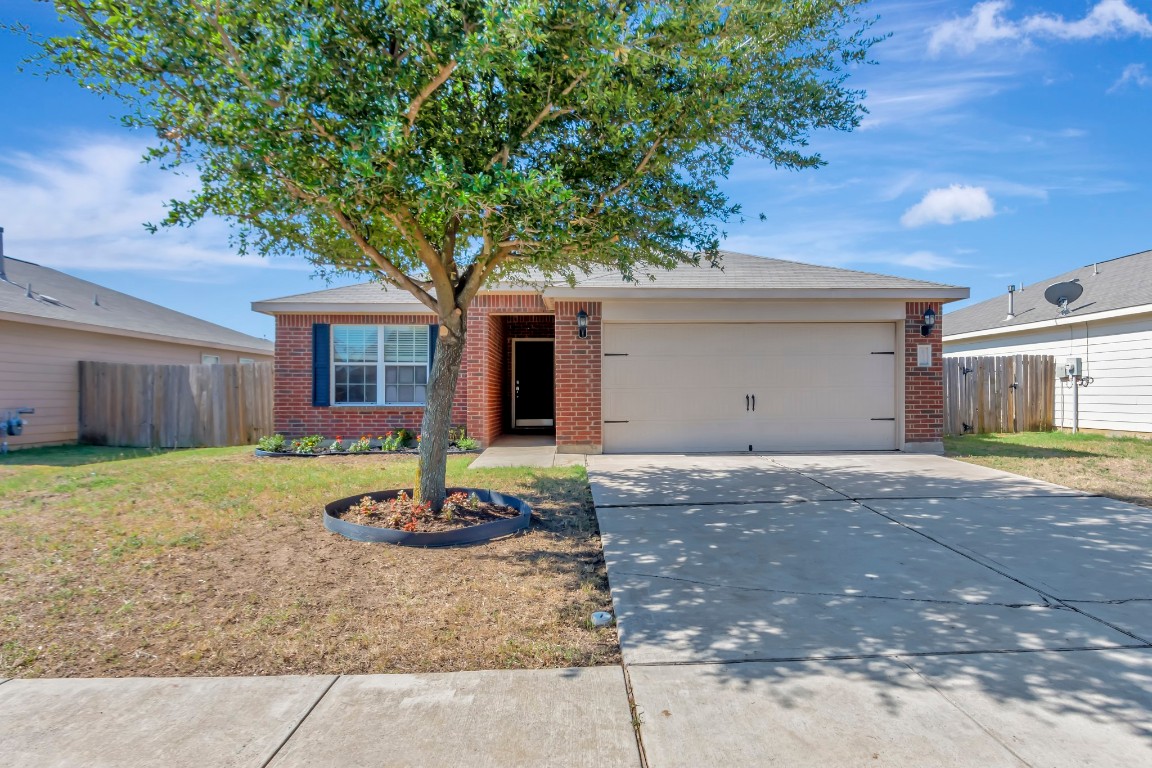 633 Lazy Crest Drive Fort Worth TX 76140