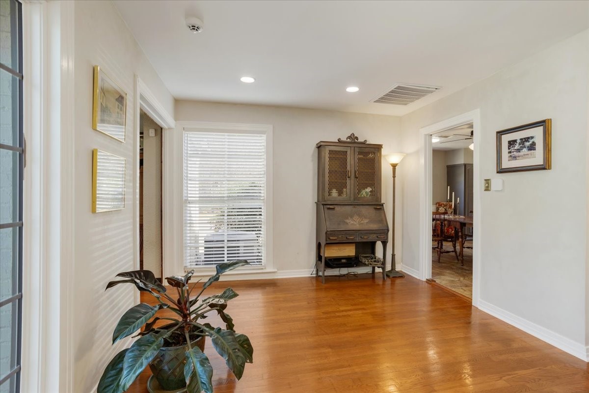 1526 N Lockhart Street Sherman TX 75092