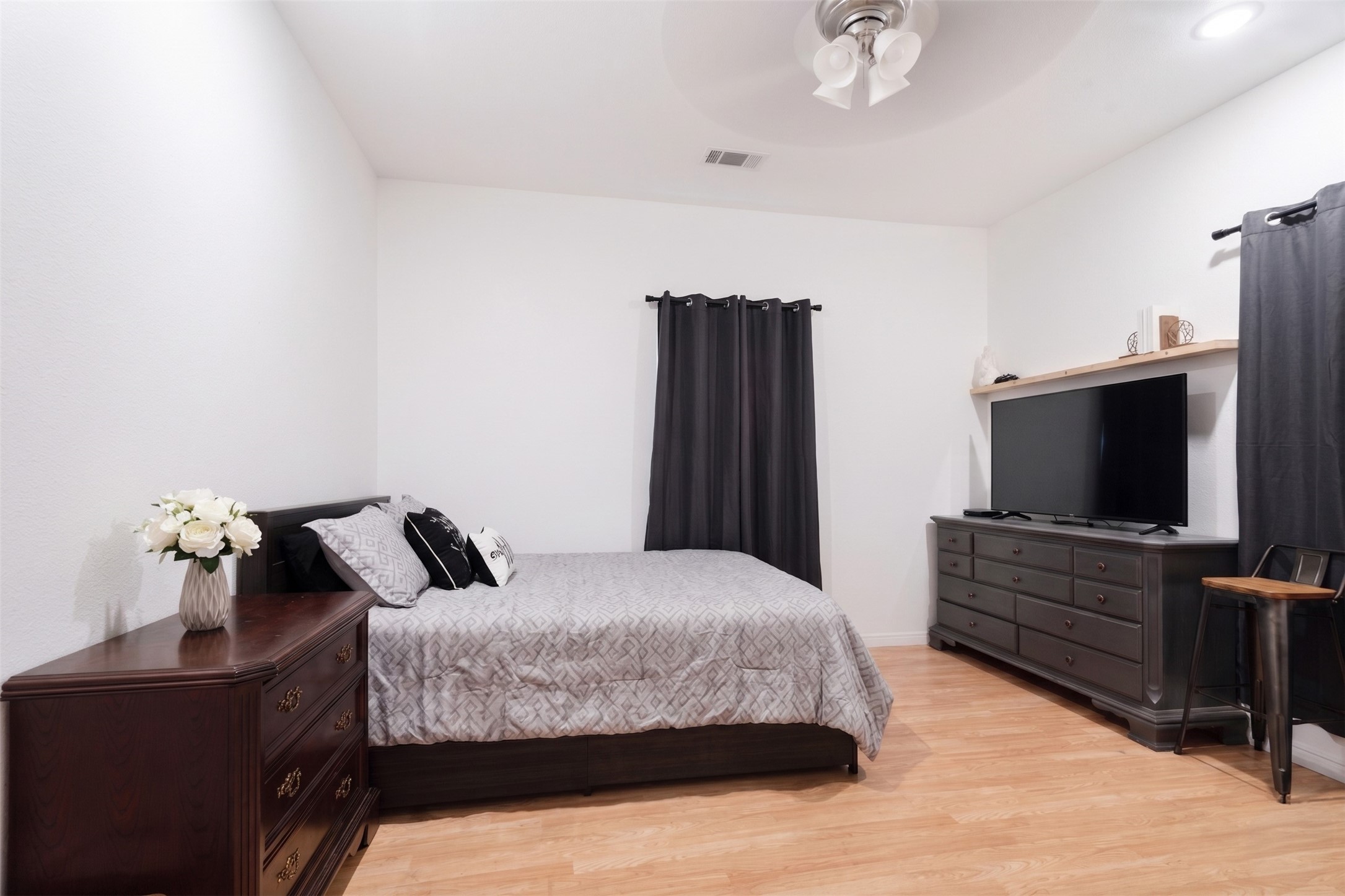 403 Monroe Deport TX 75434