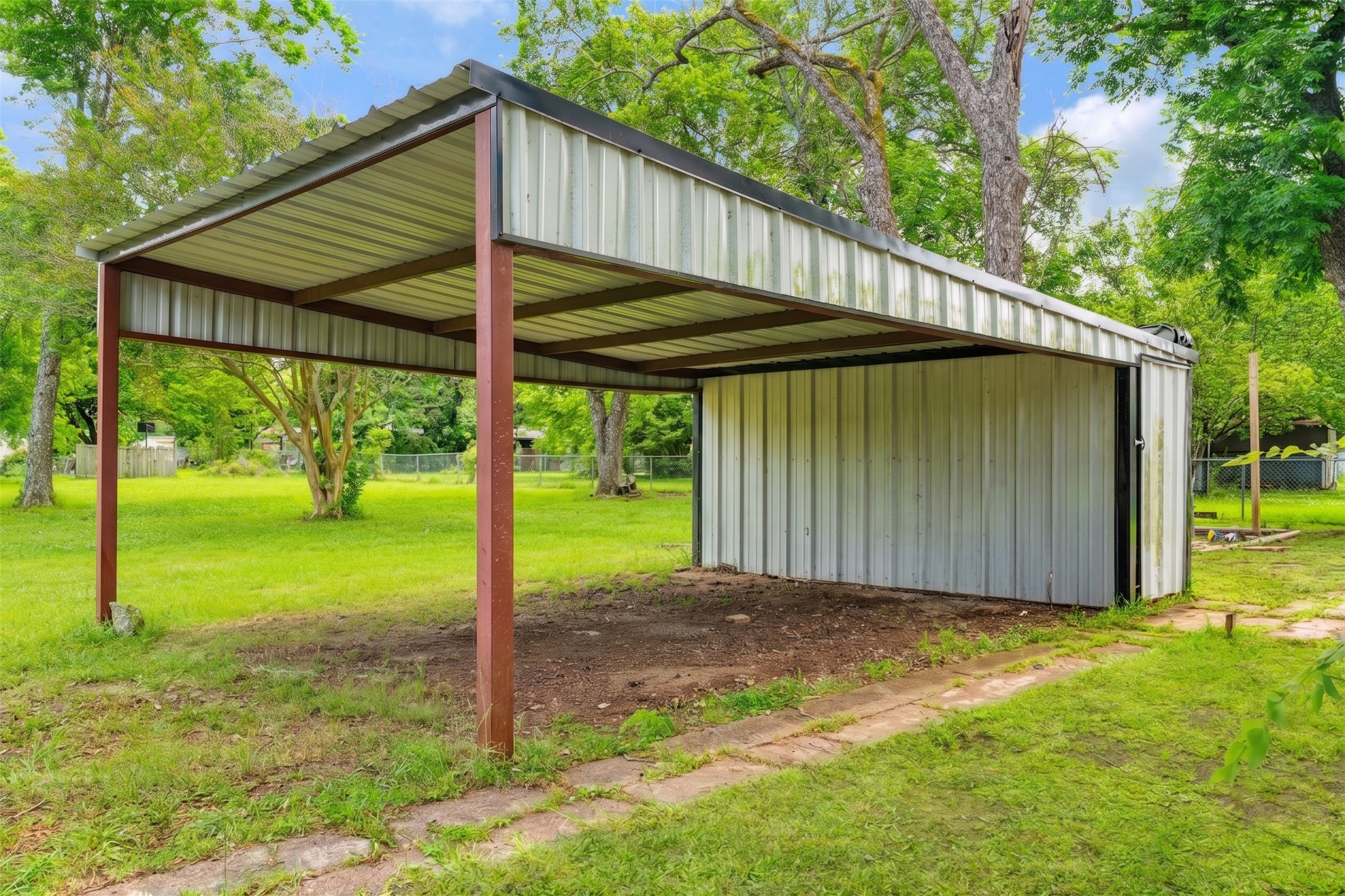 403 Monroe Deport TX 75434
