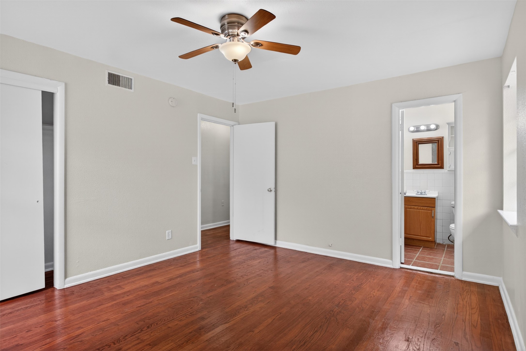 1619 Longview Street Mesquite TX 75149