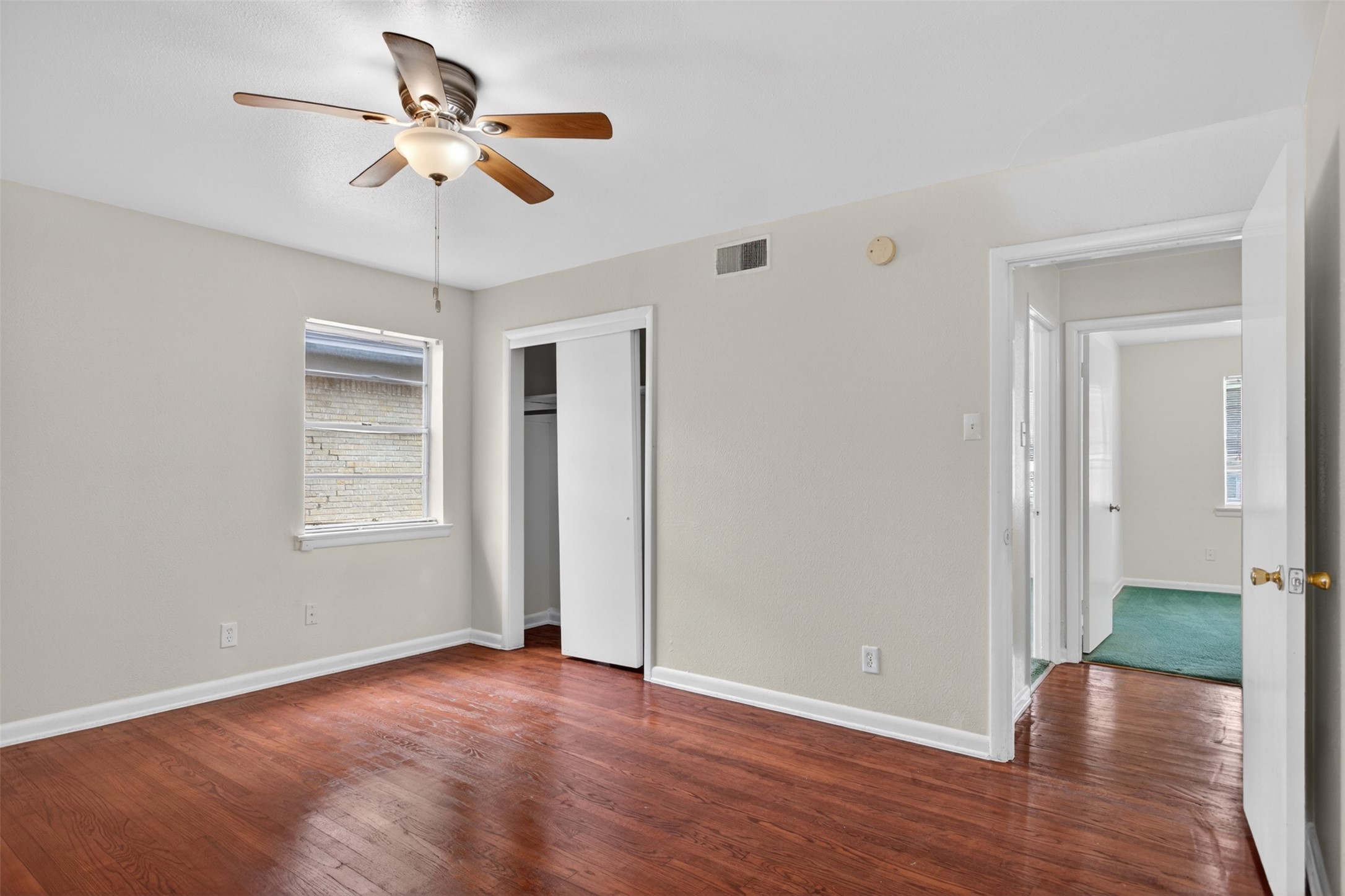 1619 Longview Street Mesquite TX 75149