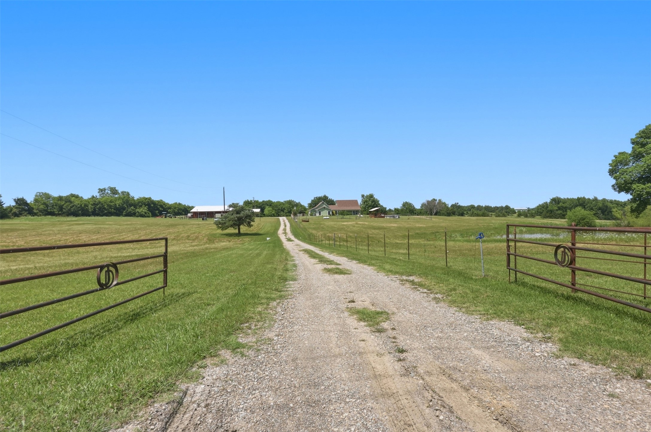 643 Cr 2992 Windom TX 75492