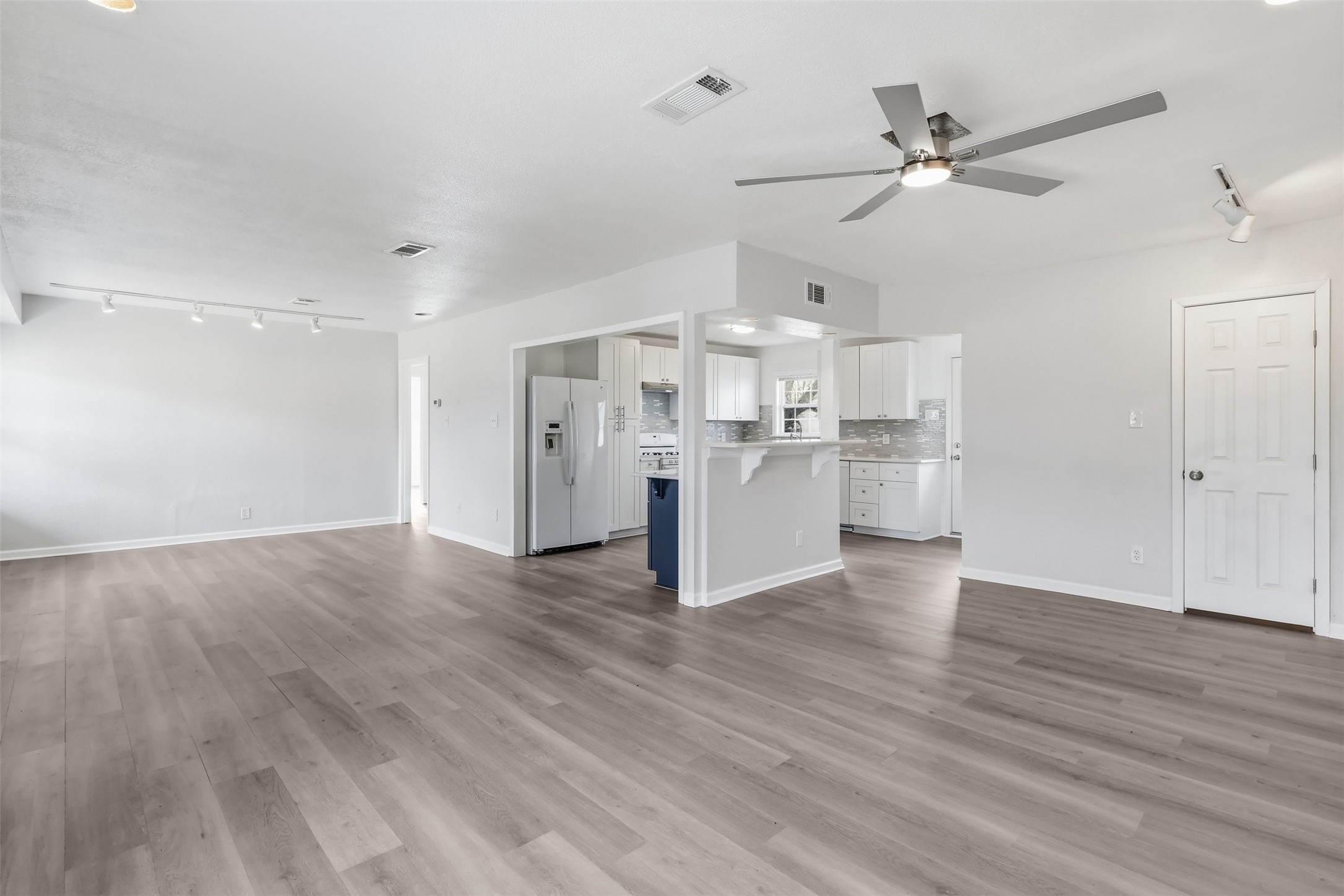 1320 Dale Drive Garland TX 75041