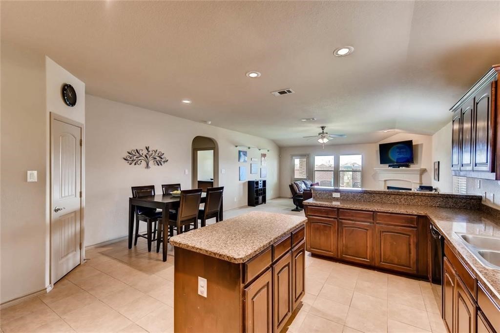 3401 Buckthorn Lane Denton TX 76226