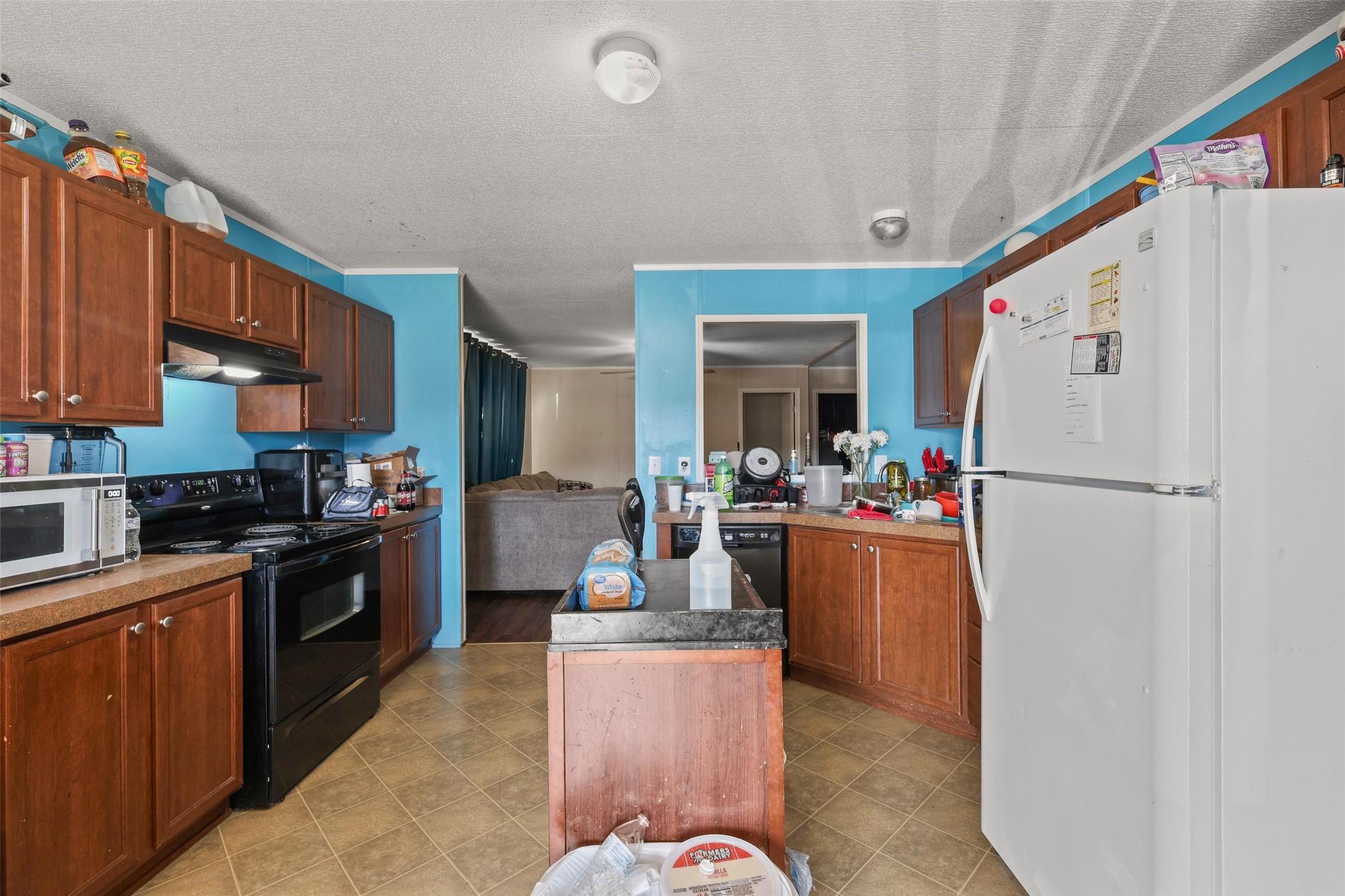 204 S Wickham Street Alvord TX 76225