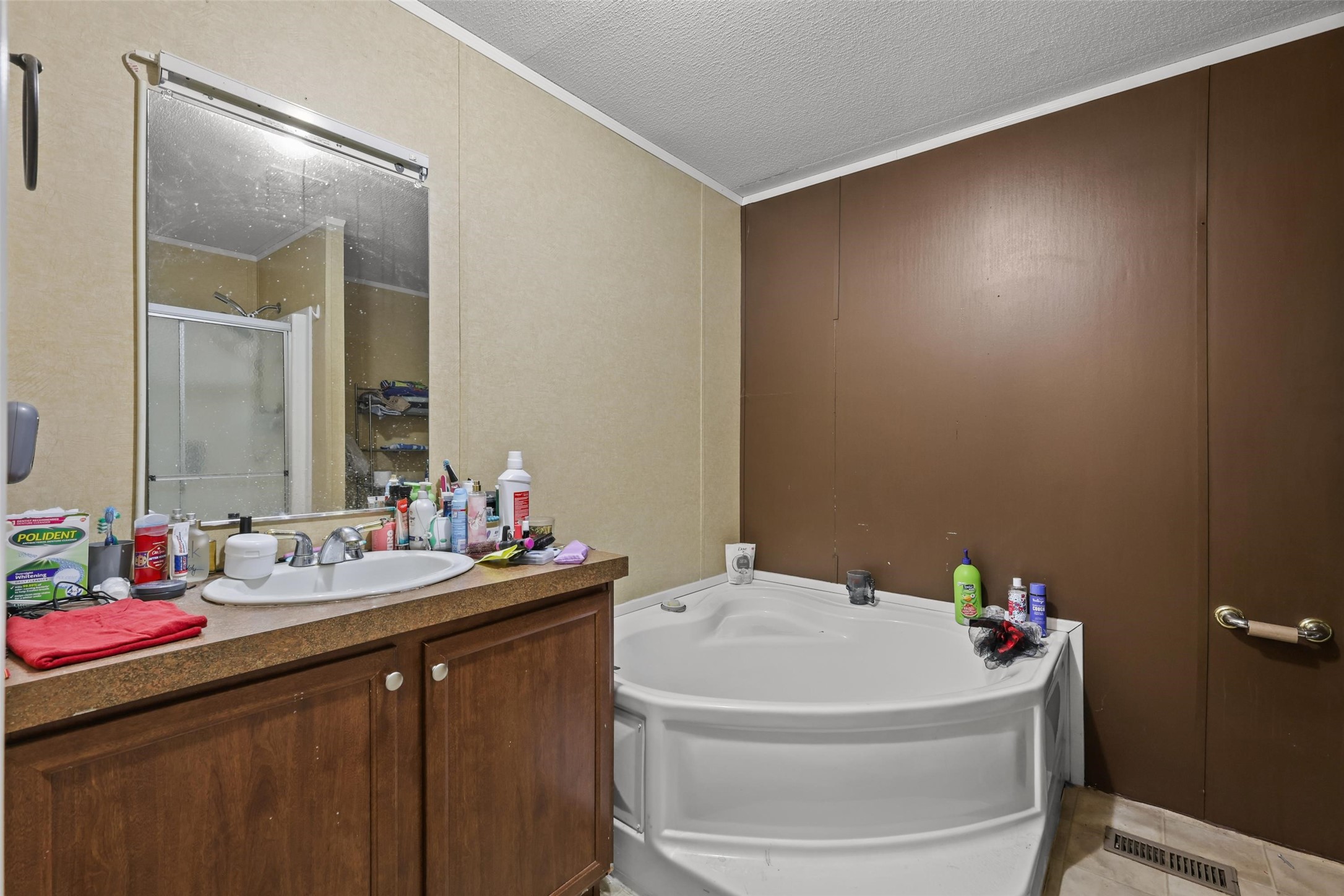 204 S Wickham Street Alvord TX 76225