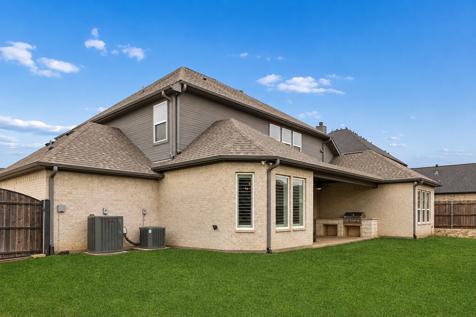 104 Ryder Court Hurst TX 76053
