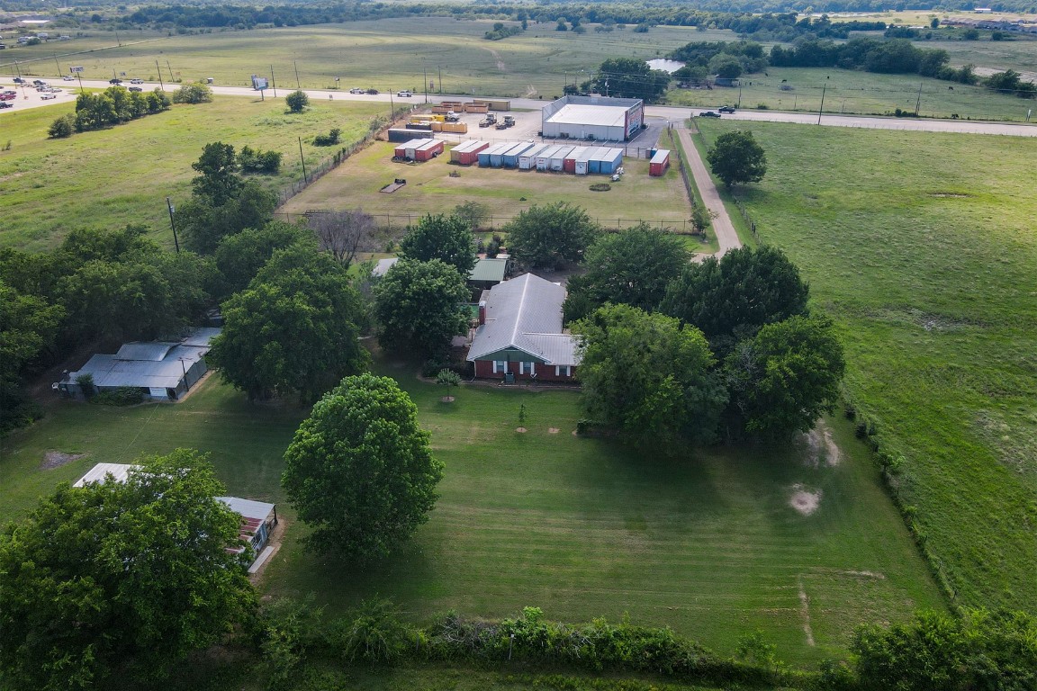 1611 S 3rd Street Mabank TX 75147