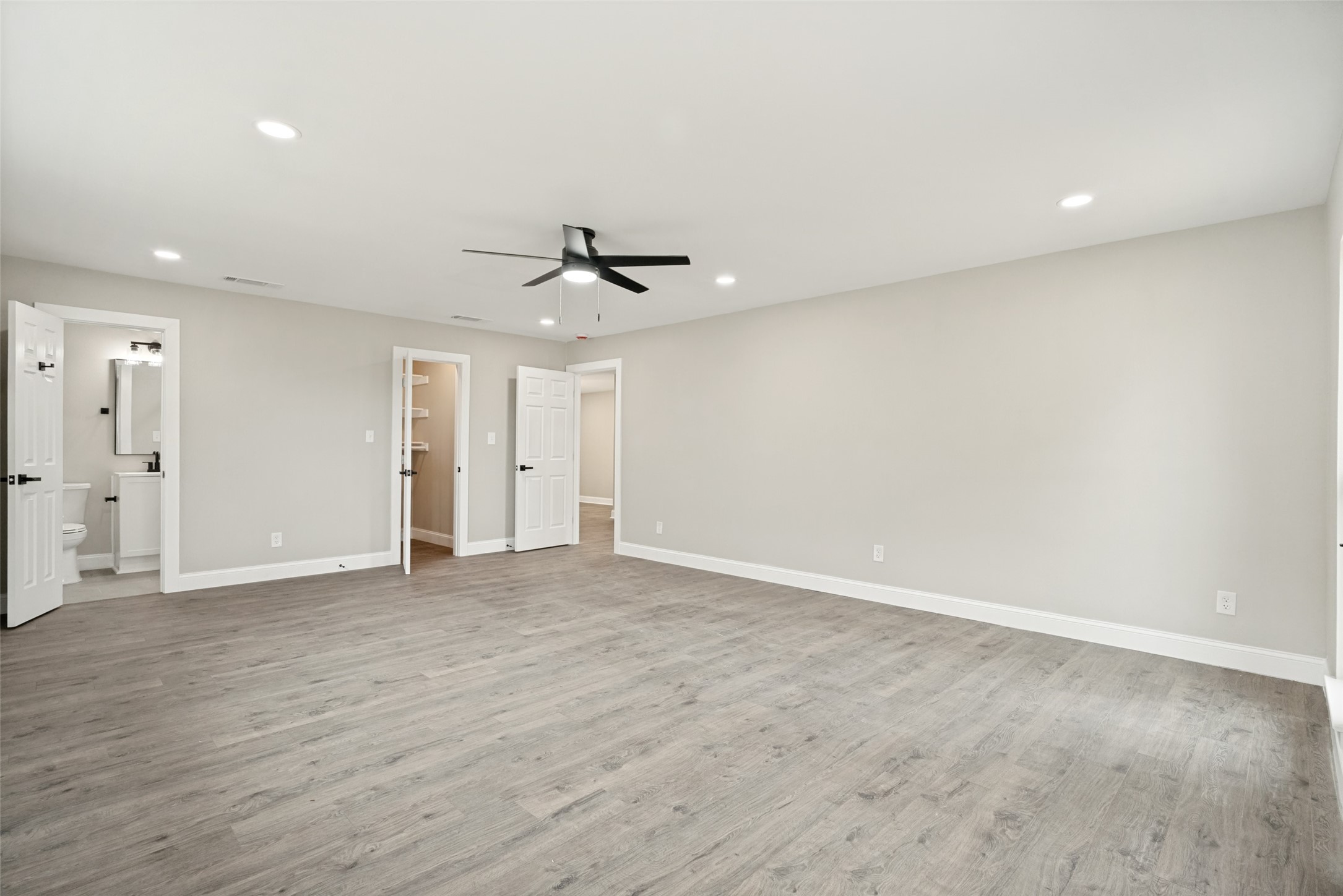 512 Grandview Drive Granbury TX 76049