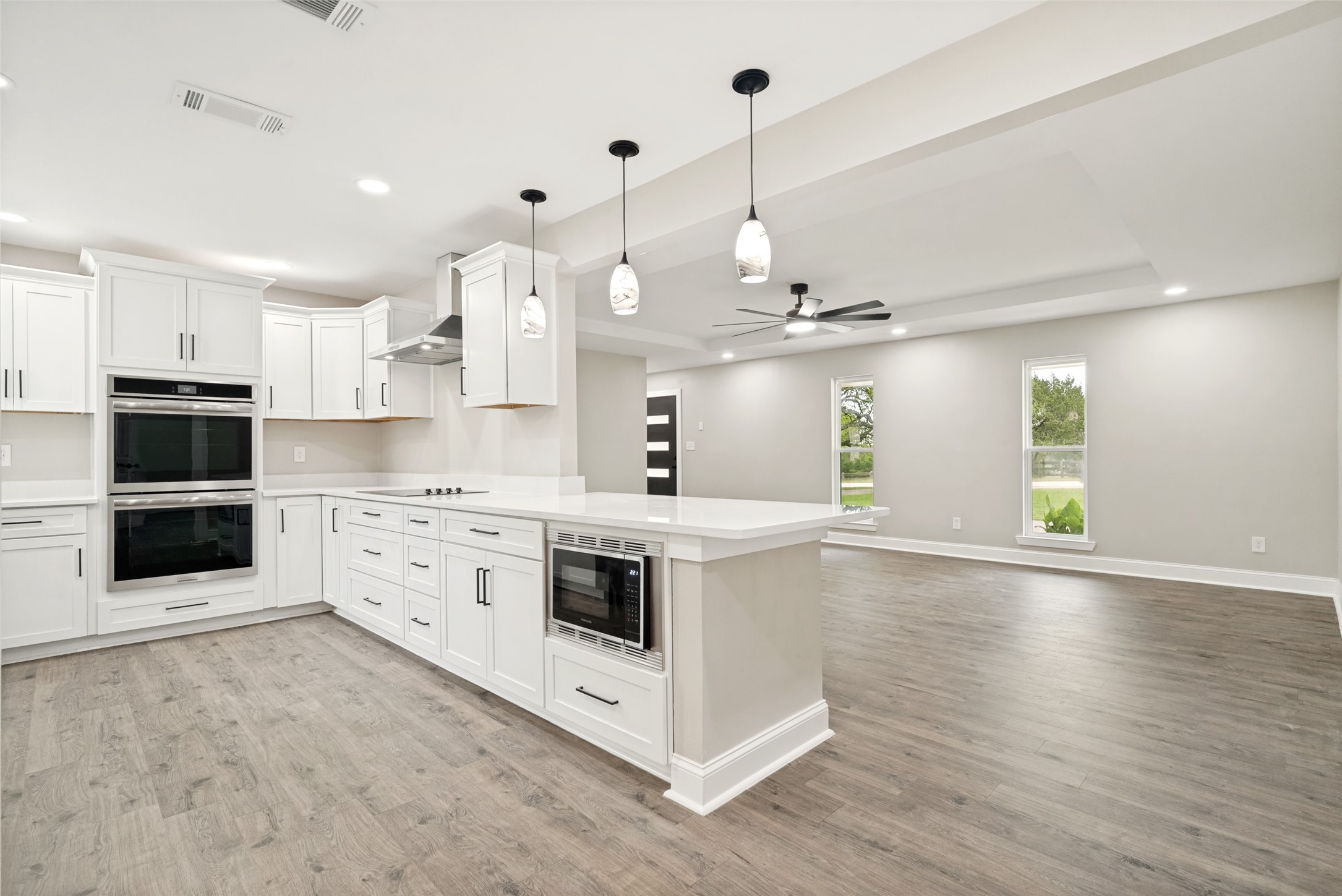 512 Grandview Drive Granbury TX 76049
