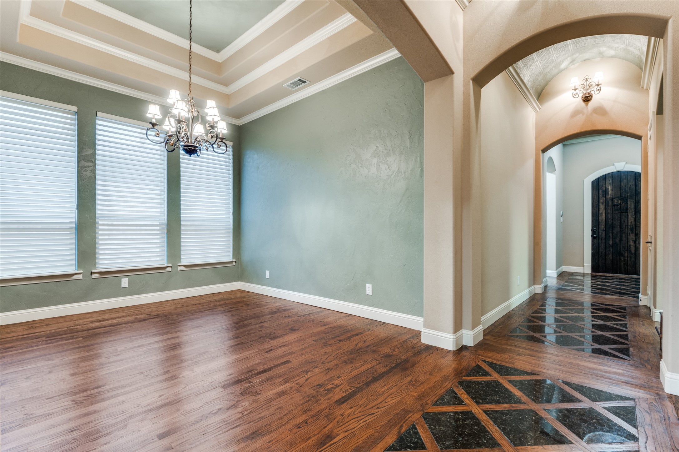1854 Masters Drive Desoto TX 75115