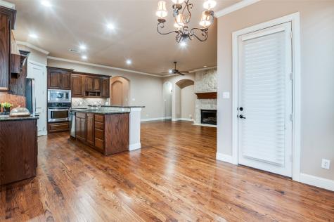 1854 Masters Drive Desoto TX 75115