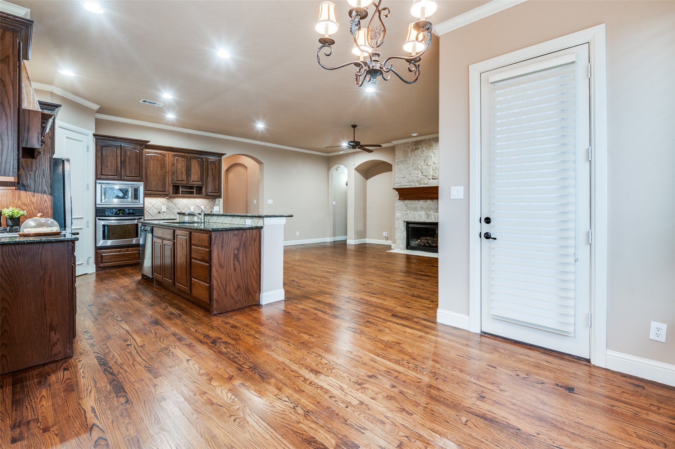 1854 Masters Drive Desoto TX 75115