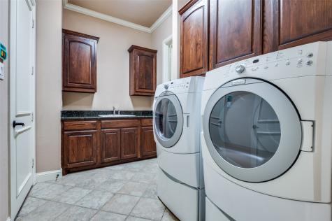 1854 Masters Drive Desoto TX 75115
