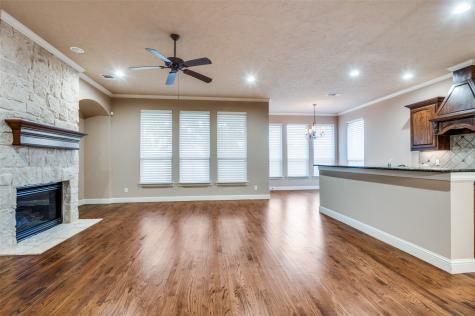 1854 Masters Drive Desoto TX 75115