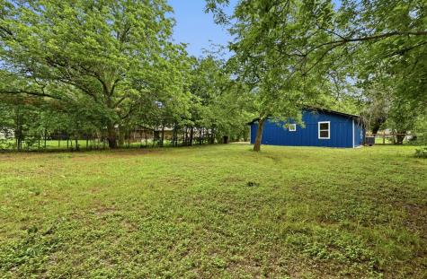 827 Clearfork Street Lockhart TX 78644