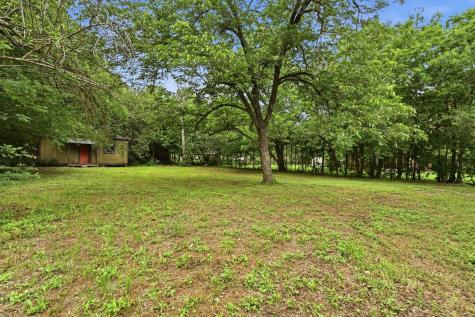 827 Clearfork Street Lockhart TX 78644