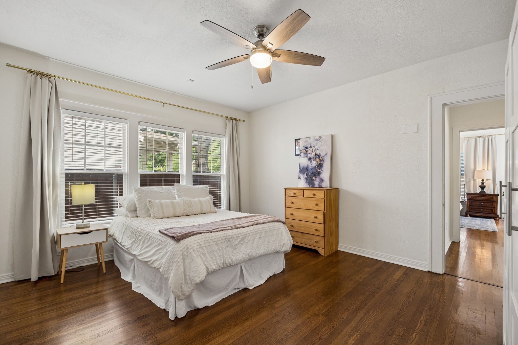 6106 Worth Street Dallas TX 75214