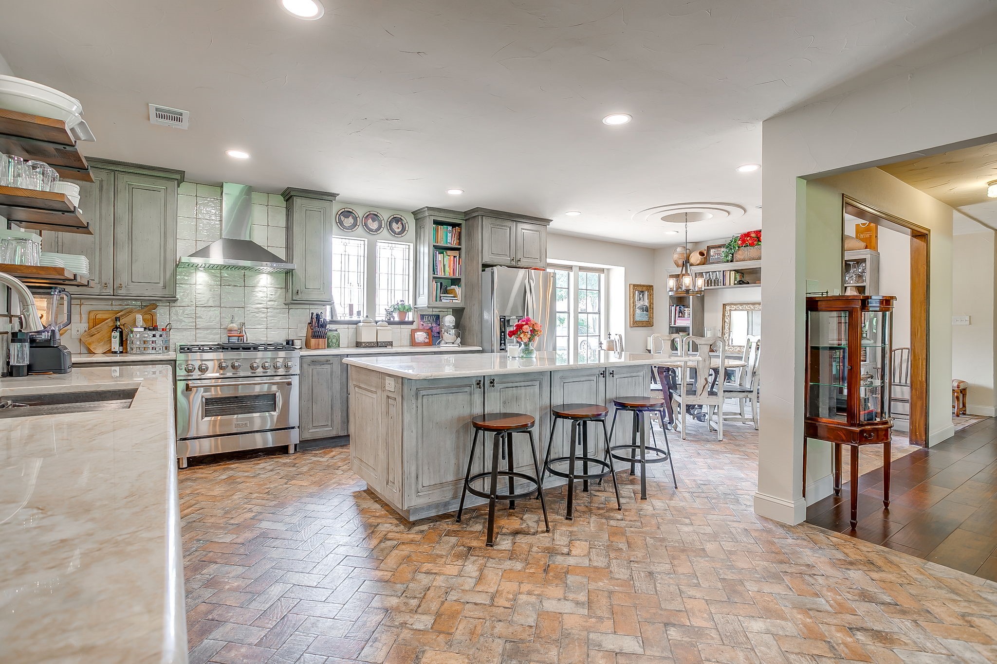 3929 Diamond Loch W North Richland Hills TX 76180