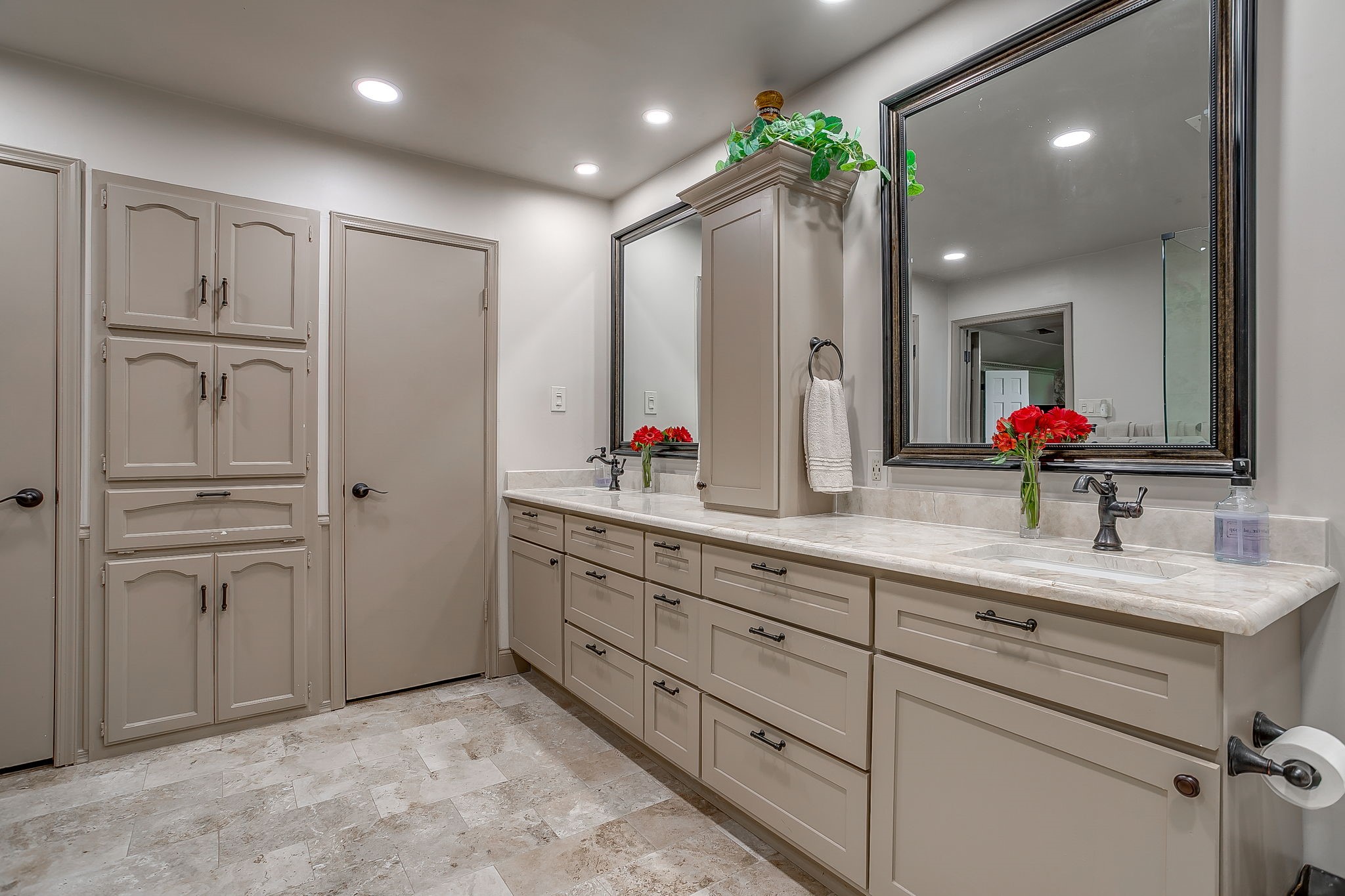 3929 Diamond Loch W North Richland Hills TX 76180