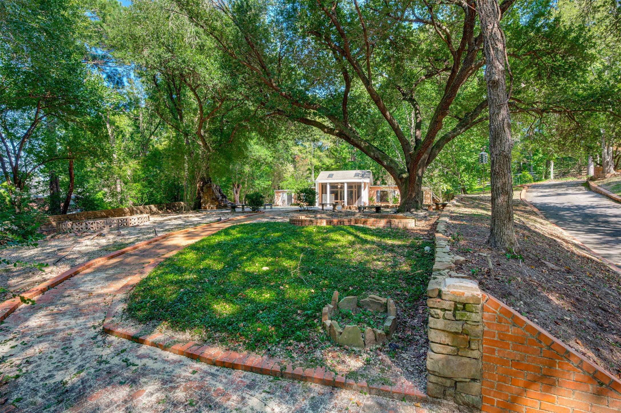 2900 S Robertson Avenue Tyler TX 75701
