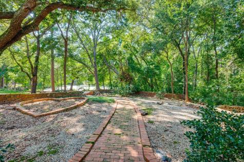 2900 S Robertson Avenue Tyler TX 75701