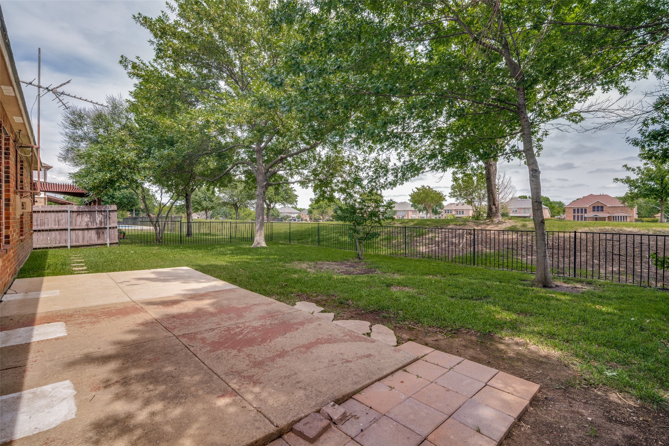 10610 Woodlands Trail Rowlett TX 75089
