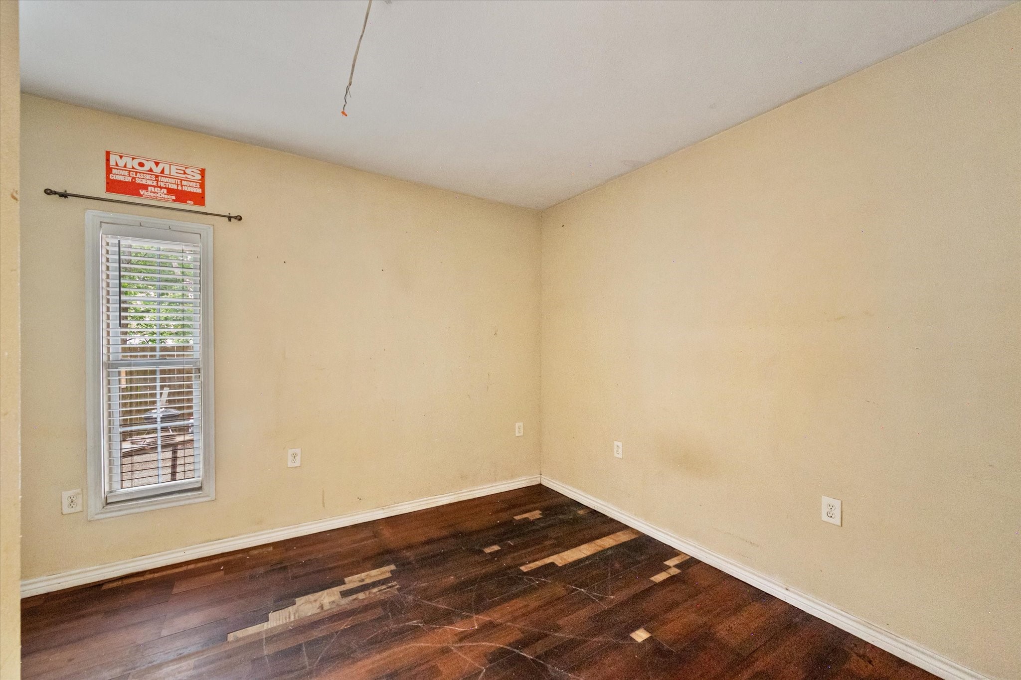 2001 N Beaton Street Corsicana TX 75110