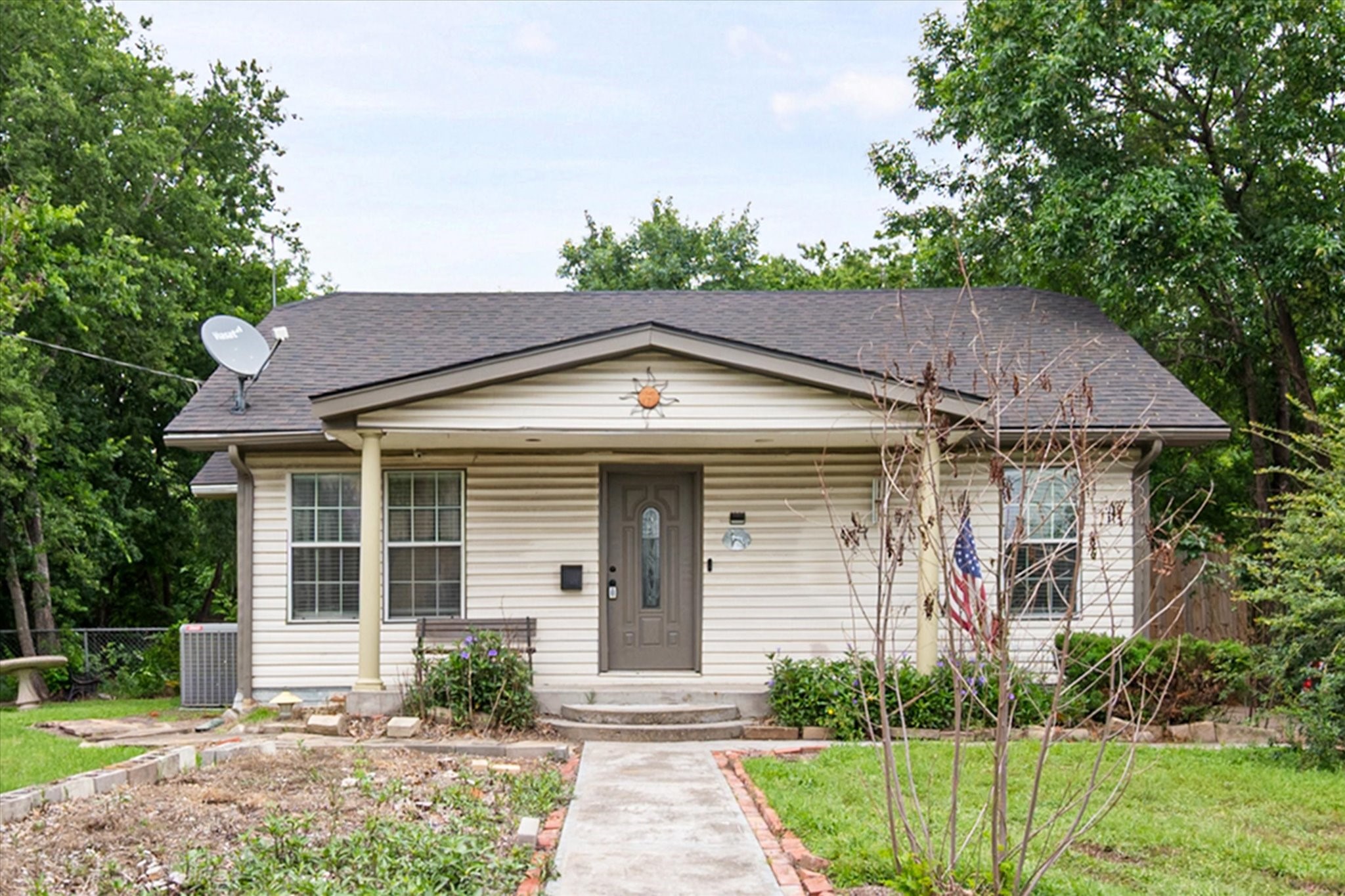 2001 N Beaton Street Corsicana TX 75110