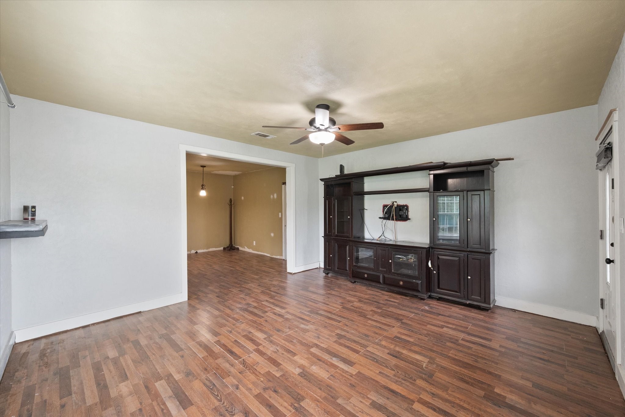 2001 N Beaton Street Corsicana TX 75110
